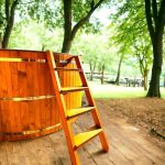 6 SZEMÉLYES FA PRÉMIUM DÉZSAFÜRDŐ