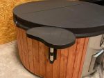 MÁLTA 6 SZEMÉLYES INTEGRÁLT KÁLYHÁS ÜVEGSZÁLAS DÉZSAFÜRDŐ THERMOTETŐVEL, WELLNESS CSOMAGBAN - Image 17